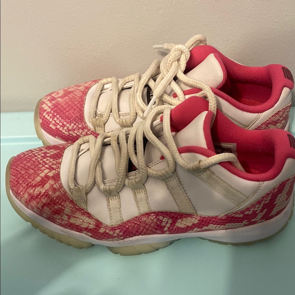 Jordan 11 Retro Low Pink Snakeskin Women’s size 8 - Picture 5 of 5